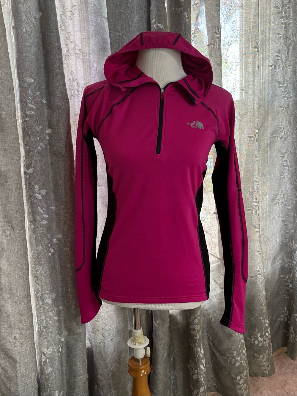 The North Face Women's Magenta and Black Hooded Half-Zip Jacket